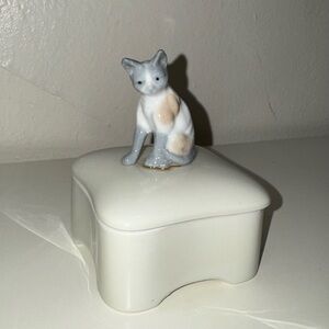 Porcelain Cat Trinket Box